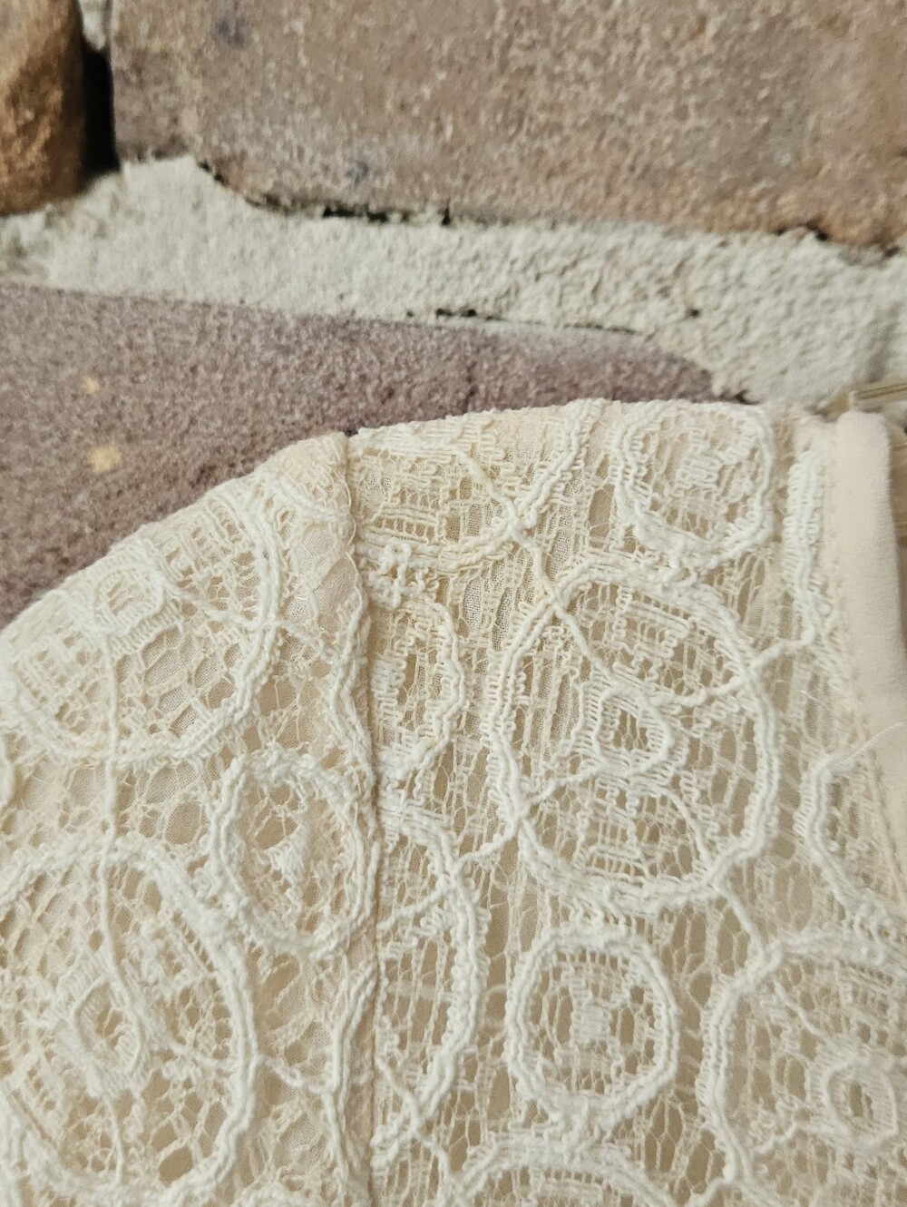 Women's Cream Lace Overlay Short-Sleeve Top - Picture 7 of 9